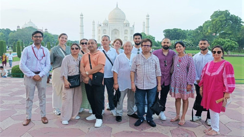 No Shopping Taj Mahal Guided Tour