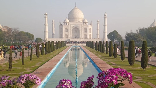 Taj Mahal Guided Tour From Delhi