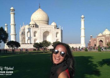Taj Mahal Agra Fort and Fatehpur Sikri Tour Guide Service