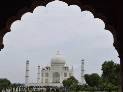 Taj Mahal Sunrise Tour from Delhi