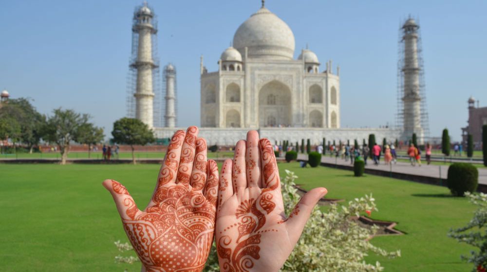 6880c5a896f4c-henna-painting.jpg