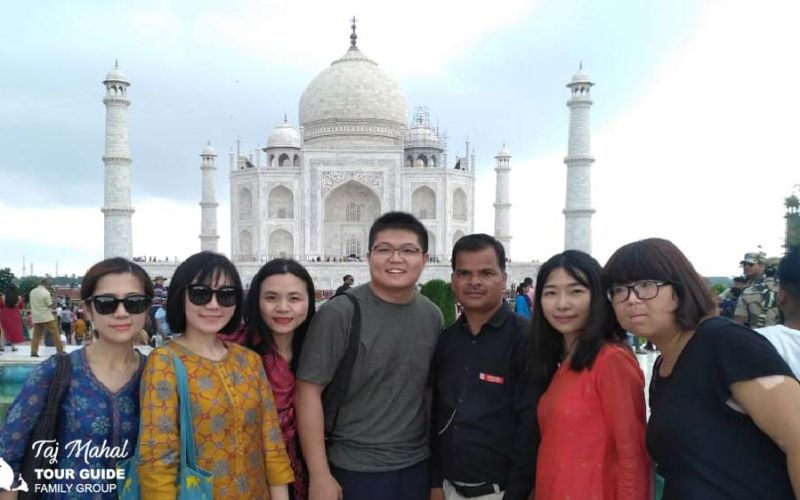 68933f793563b-taj-mahal-tour-from-delhi.jpg