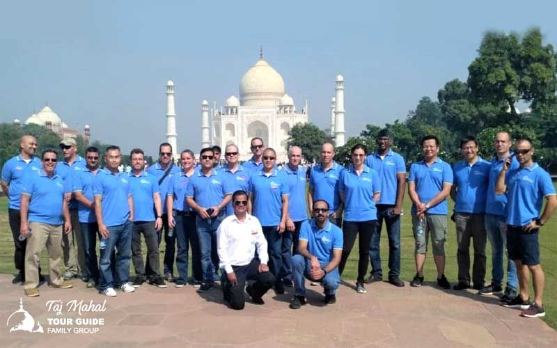 68aae4ef3782e-taj-mahal-tour-7.jpg
