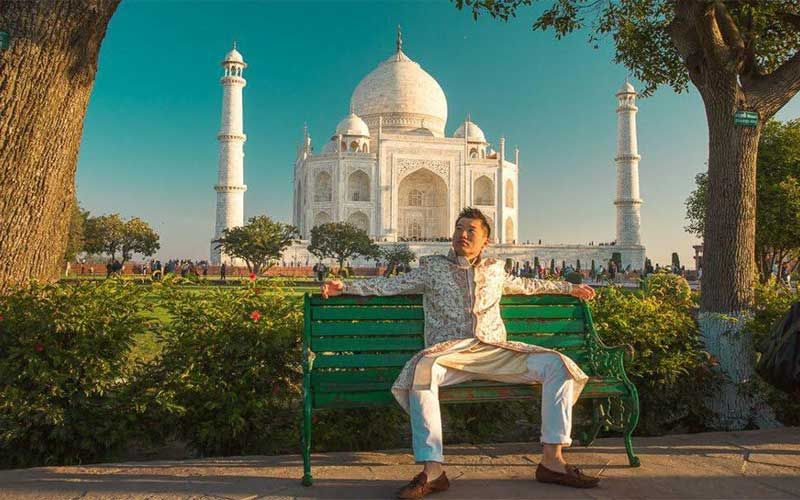 68b8880f79b36-taj-mahal-tour-3.jpg